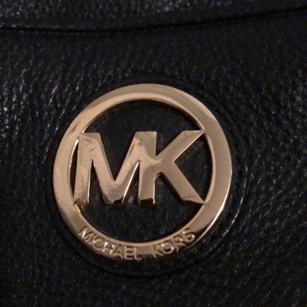 Michael Kors Crossbody - Picture 3 of 5